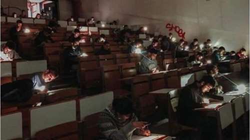 Πολυτεχνείο: Επτά λεπτά διήρκεσε η διακοπή ρεύματος στο αμφιθέατρο, λέει ο πρύτανης