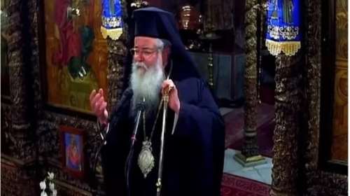 Τα μάζεψε μετά τον σάλο ο Μητροπολίτης Κοζάνης: Δεν είπα τις γυναίκες κλώσσες, είπα να είναι μάνες [βίντεο]