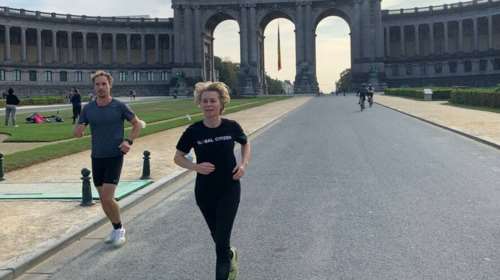 Ούρσουλα Φον Ντερ Λάιεν: H πρόεδρος της Κομισιόν &quot;γιορτάζει&quot; κάνοντας...τζόκινγκ