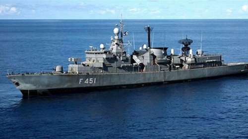 Για γέλια και για κλάματα η τουρκική προπαγάνδα - Στα δόντια... του καρχαρία η φρεγάτα "Λήμνος"