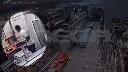 Κυψέλη: Στιγμές τρόμου σε σούπερ μάρκετ - 34χρονος άρπαξε μαχαίρι και το κάρφωσε στον λαιμό του [βίντεο]
