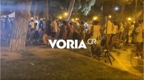 Προκαλεί ο υπεύθυνος των... υπαίθριων εξορκισμών στη Θεσσαλονίκη: &quot;Ο κόσμος έχει χαιρετήσει αυτό που κάνουμε&quot; [βίντεο]