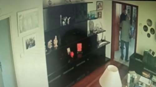 Νότια προάστια: Βίντεο ντοκουμέντο - Υποδύονταν τους τεχνικούς ή ηλεκτρολόγους και έμπαιναν σε σπίτια ηλικιωμένων