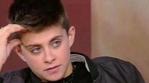 Ξυλοκόπησαν την Ειρήνη Μουρτζούκου στο κέντρο της Αθήνας - Της επιτέθηκαν κουκουλοφόροι [βίντεο]