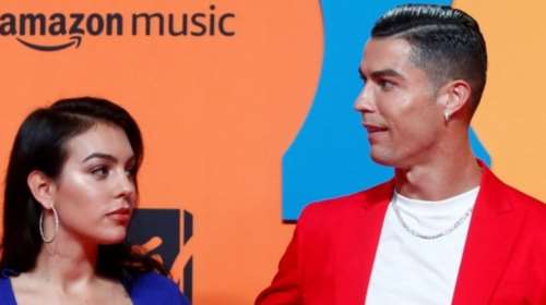 Στο Ιράν διέπρεψαν στη λογοκρισία και το φωτομοντάζ - Εξαφάνισαν τις πλούσιες καμπύλες της συντρόφου του Ροντάλντο [εικόνες]