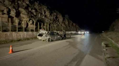 Μεσολόγγι: Θανατηφόρο τροχαίο στο Ευηνοχώρι - ΙΧ αυτοκίνητο εξετράπη και προσέκρουσε στα τσιμεντένια στηθαία