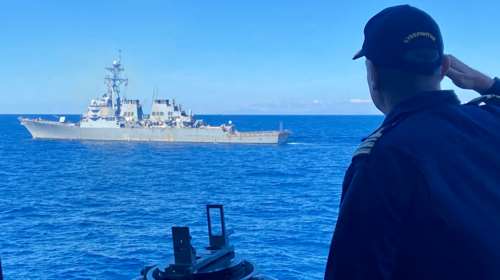 Πολεμικό Ναυτικό: Εντυπωσιακή κοινή άσκηση με αντιτορπιλικό των ΗΠΑ νότια της Κρήτης [Εικόνες]