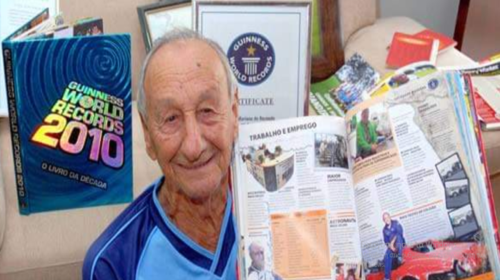 Ρεκόρ Γκίνες: Ποδοσφαιριστής ετών 90!