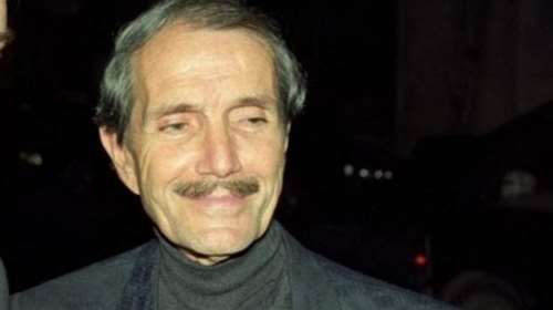 Νίκος Φώσκολος: Το αφιέρωμα της Finos Film για τα 10 χρόνια από τον θάνατο του &quot;Μεγάλου Παραμυθά&quot; [βίντεο]