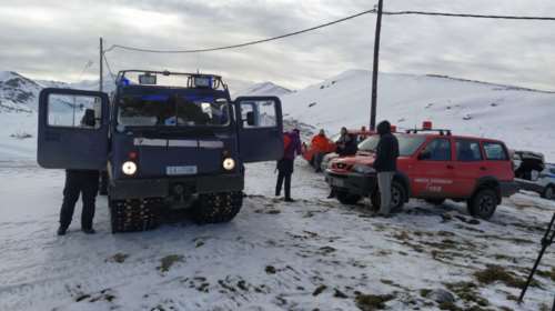 Αθαμάνιο Άρτας: Επιχείρηση διάσωσης εγκλωβισμένου πυροσβέστη σε υψόμετρο 1.800 μ.