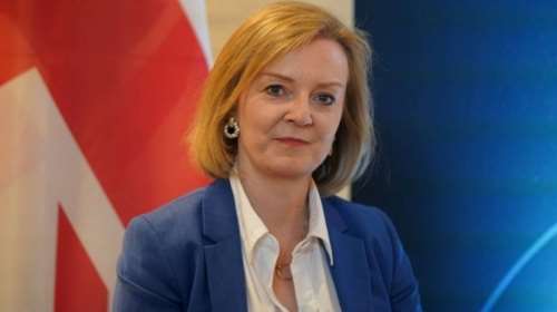 Η ΥΠΕΞ της Βρετανίας Λιζ Τρας υποψήφια για τη διαδοχή του Μπόρις Τζόνσον