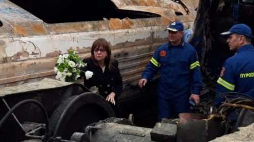 Ακρίτα κατά Σακελλαροπούλου: &quot;Απέκλεισε από τη γιορτή της Δημοκρατίας τους γονείς των θυμάτων στα Τέμπη - Τι φοβάται;&quot;