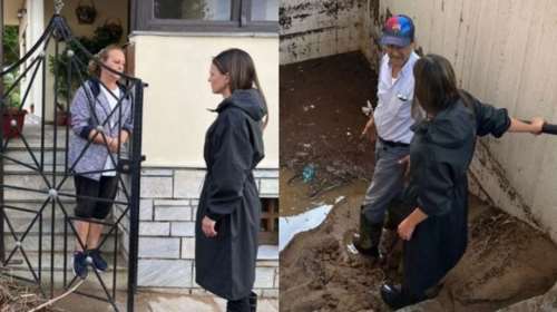 Κακοκαιρία Daniel: Η Έφη Αχτσιόγλου στον Βόλο με γαλότσες και αδιάβροχο - "Δεν υπήρχαν στοιχειώδη αντιπλημμυρικά έργα"