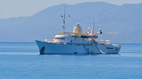 &quot;Christina O&quot;: Στο Ναύπλιο η ιστορική θαλαμηγός του Αριστοτέλη Ωνάση [εικόνες - βίντεο]