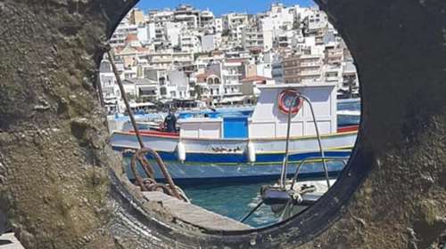 Ανέσυραν ποδήλατα και πατίνια από τον βυθό της Σητείας