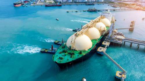 Politico για συμφωνία LNG: Η Ελλάδα η πρώτη ευρωπαϊκή χώρα στη διαδικασία αντικατάστασης του ρωσικού φυσικού αερίου