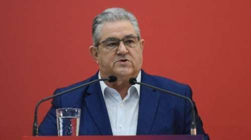 Το βίντεο της ΚΝΕ για τον ανασχηματισμό: &quot;Όλοι παλεύουν να κάνουν την κυβέρνηση καλύτερη, εμείς για να γίνει παρελθόν&quot;