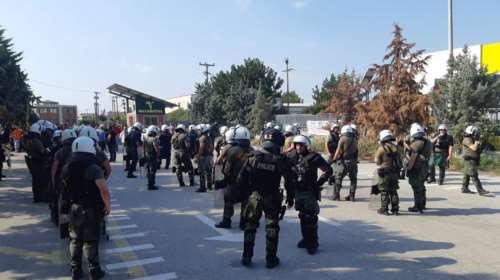 Θεσσαλονίκη: Ένταση και τρεις συλλήψεις στη &quot;Μαλαματίνα&quot; - Εργαζόμενοι εμποδίστηκαν από τους απεργούς [βίντεο]