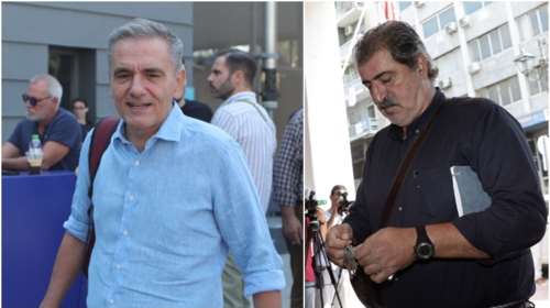 Ο Πολάκης &quot;αδειάζει&quot; τον Τσακαλώτο που &quot;άδειασε&quot; τον Κασσελάκη- Για το τηλεοπτικό σποτ από τη μαρτυρική Μακρόνησο