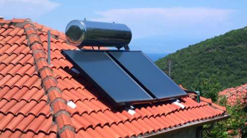 &quot;Allazothermosifona&quot;: Πότε αρχίζουν οι αιτήσεις για την επιδότηση για τοποθέτηση ηλιακού θερμοσίφωνα [βίντεο]