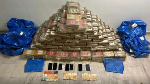 Μεγάλο χτύπημα σε καρτέλ κοκαϊνης στη Θεσσαλονίκη - Κατασχέθηκαν πάνω από 585 κιλά - Πέντε συλλήψεις