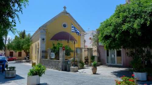 Καλπάζει ο κορονοϊός στην Κρήτη: Σε καραντίνα 8 οικογένειες μετά από κορονο-πάρτι με μπαλωθιές σε ένα χωριό