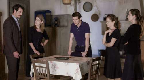 Άγριες Μέλισσες: Το αποκαλυπτικό backstage βίντεο με τον ματωμένο &quot;Μιλτιάδη&quot; στο τελευταίο επεισόδιο