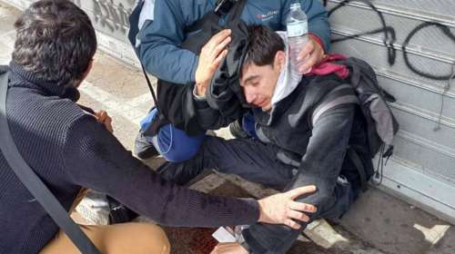 Επεισόδια μεταξύ ΜΑΤ και εργαζομένων του επισιτισμού - Καταγγελίες για τραυματισμούς [εικόνες, βίντεο]