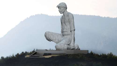 Κατεχόμενα - Viral το τεράστιο άγαλμα του αγρότη: "Βλέπουν" σεξουαλικά υπονοούμενα