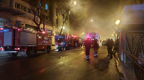 Φωτιά σε διαμέρισμα στο κέντρο της Αθήνας