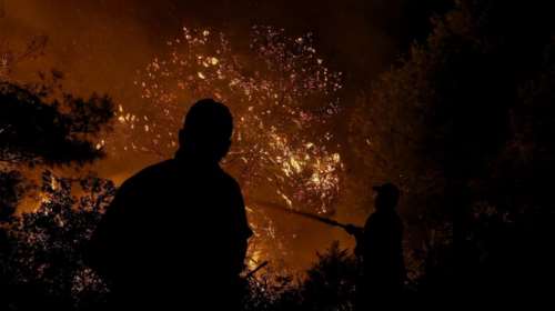 Φωτιά στη Μάνη: Μεγάλη κινητοποίηση της Πυροσβεστικής