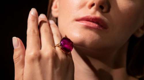 Πουλήθηκε το πιο πολύτιμο ρουμπίνι - Σχεδόν 35 εκατ. δολάρια για την &quot;Estrela de Fura&quot;