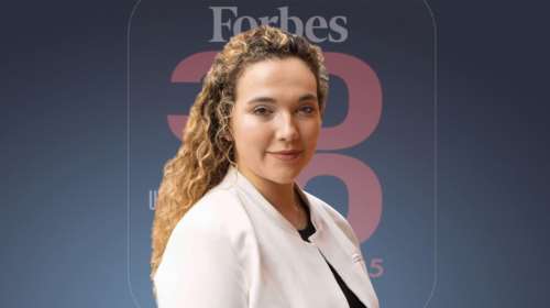 Λίστα Forbes - Αντωνία Φογκτ: Ποια είναι η 27χρονη επιστήµονας στον τοµέα της υγείας και μόνη μητέρα από 17 χρόνων