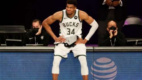 Γιάννης Αντετοκούνμπο: Πανηγύριζε τον τίτλο τραγουδώντας &quot;Είσαι στο μυαλό κάτι μαγικό...&quot; [Βίντεο]