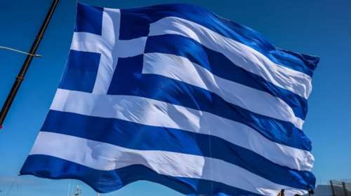 Σημαία 1.440 τετραγωνικών μέτρων υψώθηκε στο Ηράκλειο