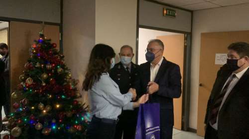 Θεοδωρικάκος: Πρωτοχρονιά στο Κέντρο Επιχειρήσεων της Άμεσης Δράσης [Εικόνες]