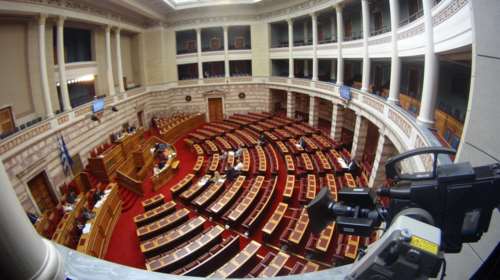 Προϋπολογισμός: Ανάπτυξη 5,6% εφέτος και 1,8% το 2023 - Πληθωρισμός στο 5% και μεγάλη υποχώρηση για το χρέος