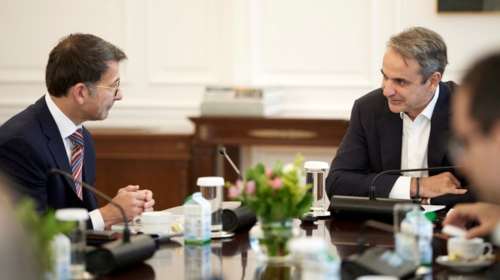 Συνάντηση Μητσοτάκη με τον εκτελεστικό αντιπρόεδρο της Microsoft - Τι συζήτησαν