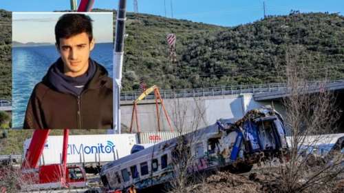 Αδιανόητο: Κήδεψε το ίδιο του το παιδί που σκοτώθηκε στα Τέμπη - &quot;Γιε μου σπαράζουμε&quot; είπε ο ιερέας για τον Κυπριανό