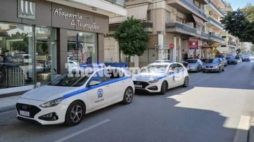 Τρόμος στον Βόλο: Τοξικομανής απειλούσε με μαχαίρι ζευγάρι που μετακόμιζε - Γιατί δεν τον συνέλαβε η Αστυνομία