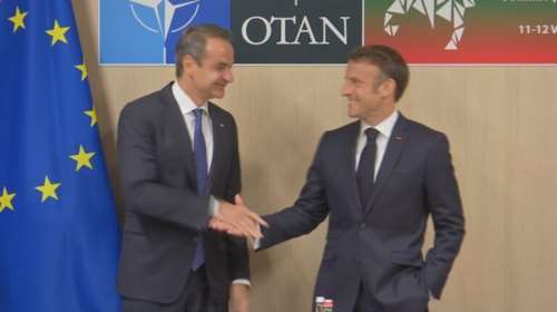 Συνάντηση Μητσοτάκη - Μακρόν στο Βίλνιους: Στο τραπέζι η περαιτέρω ενίσχυση των ελληνογαλλικών σχέσεων