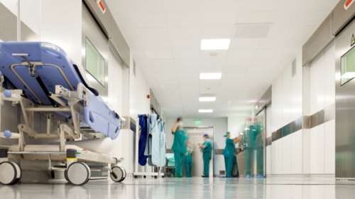 Το αδιαχώρητο στο Αττικό μετά την εφημερία: Γεμάτες όλες οι κλίνες - Απίστευτη διασπορά κορονοϊού σε ασθενείς και προσωπικό