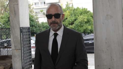 Η Βατίδου τηλεφώνησε στον Βαλλιανάτο - &quot;Την παρακάλεσα να δεχθεί τη λύπη μου για την ερμηνεία των γραφομένων μου&quot;