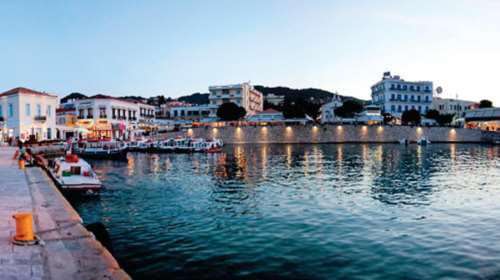 Σπέτσες: Κλειστά την Παρασκευή όλα τα σχολεία λόγω πολλών κρουσμάτων κορονοϊού
