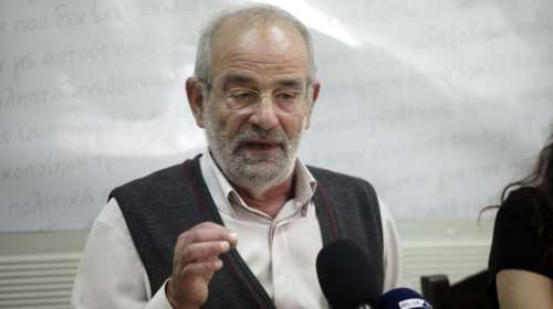 Αλαβάνος για ΣΥΡΙΖΑ: Πρόκειται για σάτιρα και μάλιστα πολύ γελοία