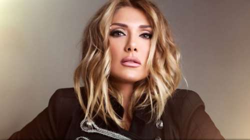 &quot;Λογικό, δεν ήταν και ποτέ παρών&quot;: Τα καρφιά της Αγγελικής Ηλιάδη για την απουσία του γιου της Καίτη Γκρέυ από το μνημόσυνο