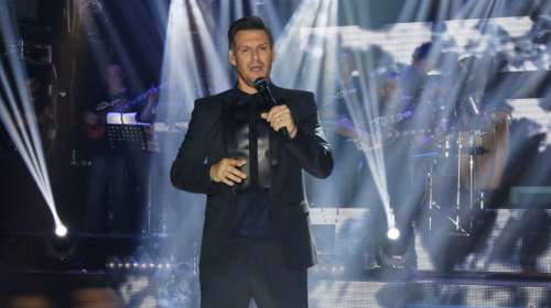 Πάνος Κιάμος: &quot;Διαφωνώ με το 19:00-00:00 στα μπουζούκια - Ο ιός δεν έχει ώρες&quot; [Βίντεο]