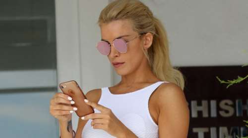 Κατερίνα Καινούργιου: Κάνει &quot;βόλτες&quot; στις Κυκλάδες, παρέα με τις φίλες της