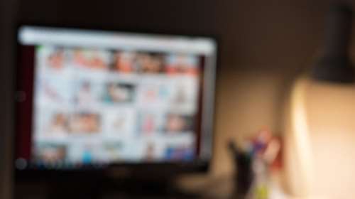 Ελεύθερο πορνό τέλος στην Ιταλία: Μπλοκάρεται η πρόσβαση σε 48 ιστοτόπους με "γαργαλιστικό" περιεχόμενο - Και στο OnlyFans