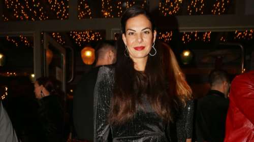 Εύη Βατίδου: Δεν ήξερα ότι η λαϊκή έχει ρούχα, μόνο μία φορά στη ζωή μου έχω πάει [βίντεο]